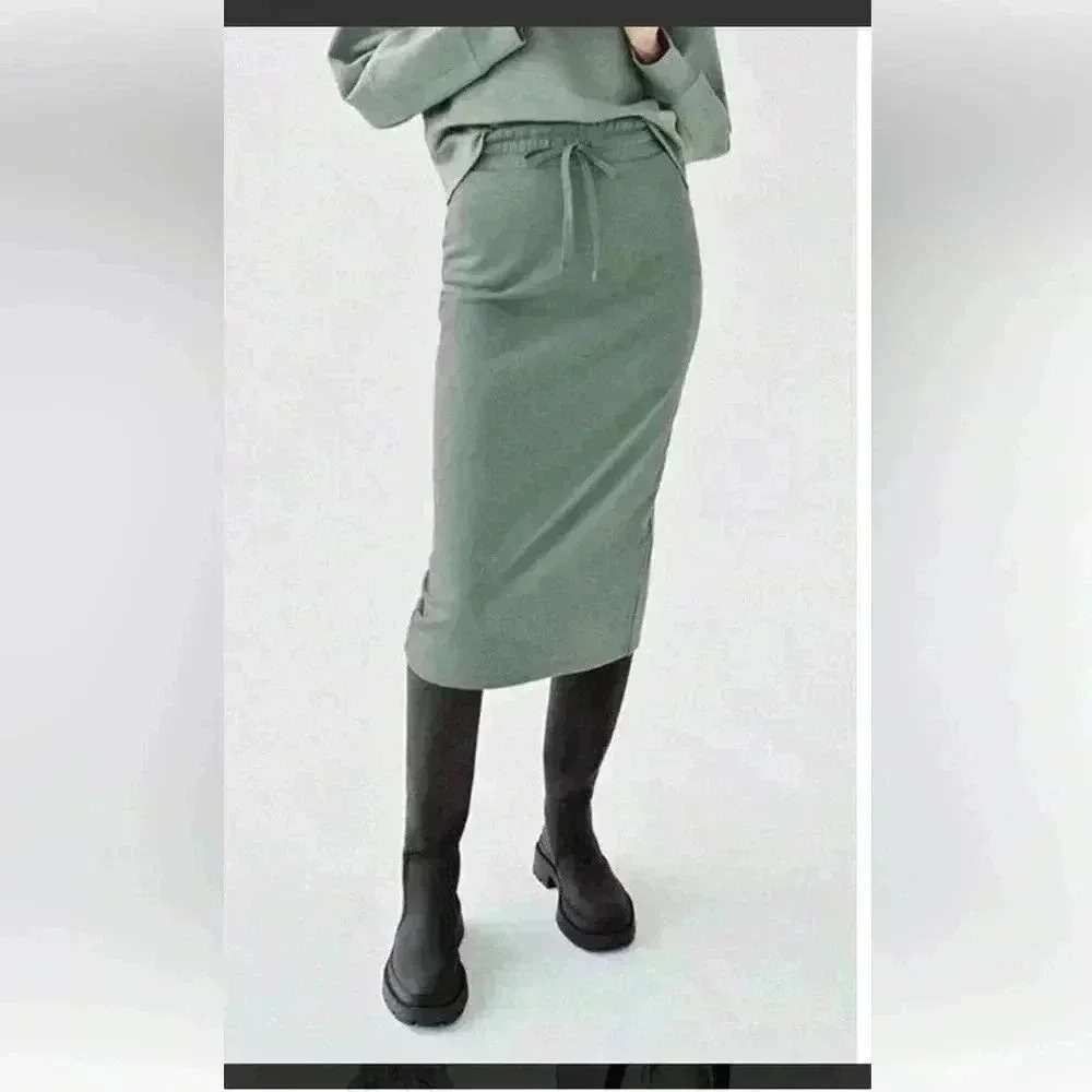 Brand New Zara Women's Fleece Drawstring Midi Skirt Green Size Medium